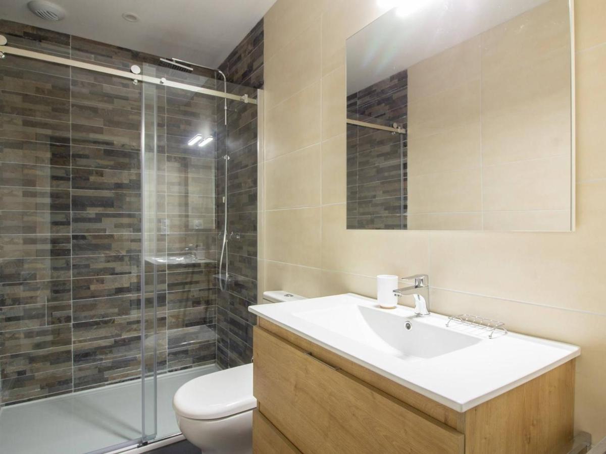Appartement Duplex Renove 2 Avec Wifi, Cuisine Equipee Et Local Ski, En Centre-ville De - Fr-1-401-179 Cauterets